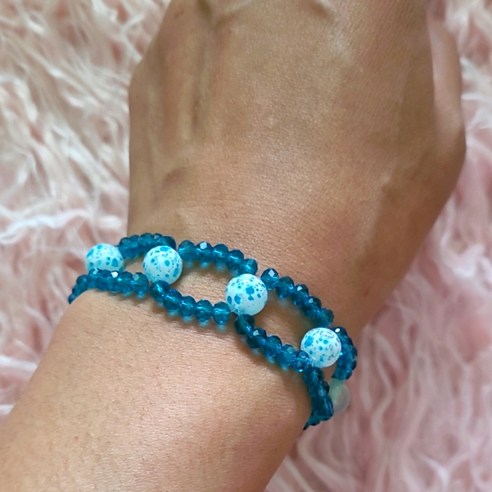 Blue Beaded Bracelet *Strech